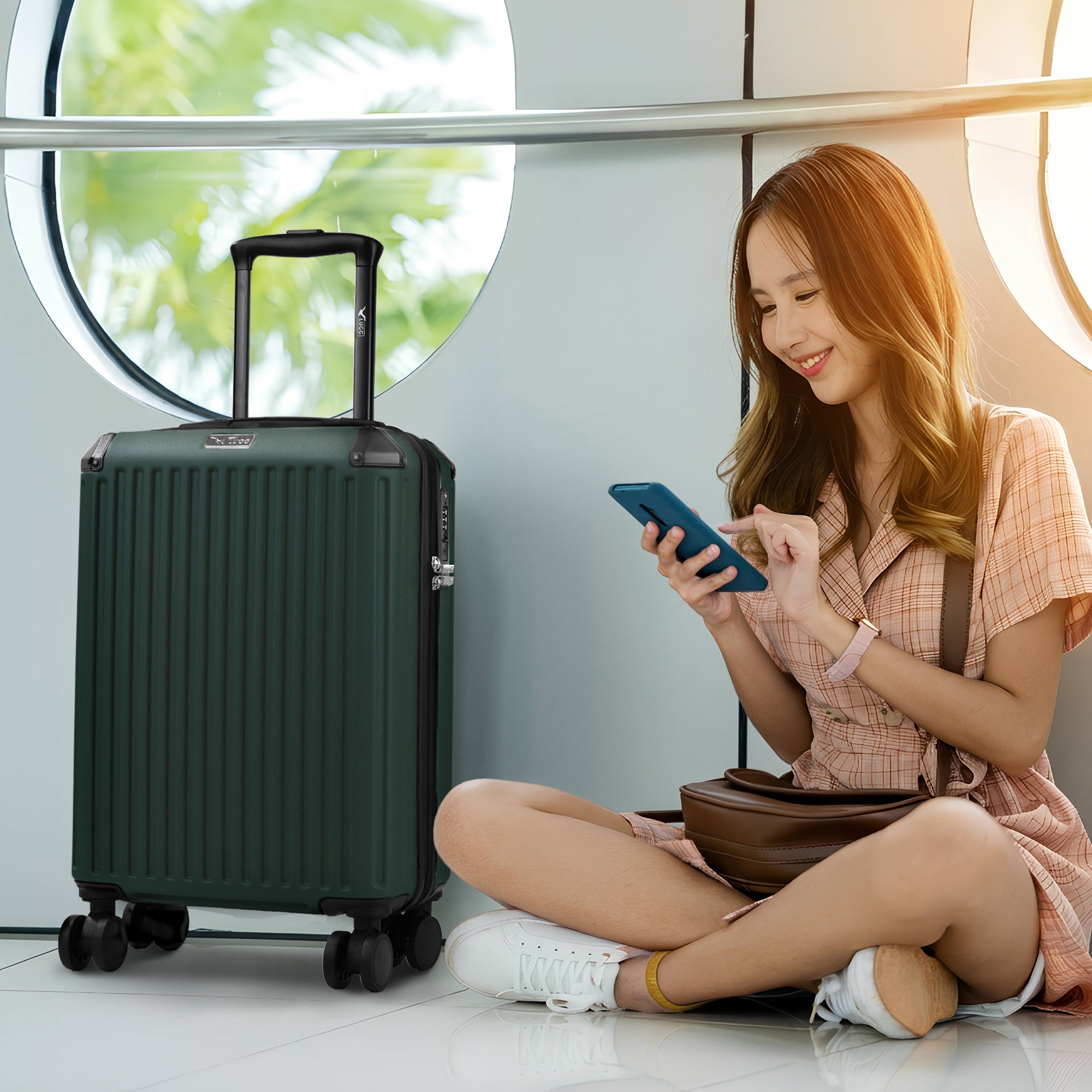 Sky Rover 20” Cabin Suitcase in Forest Green - Clearance