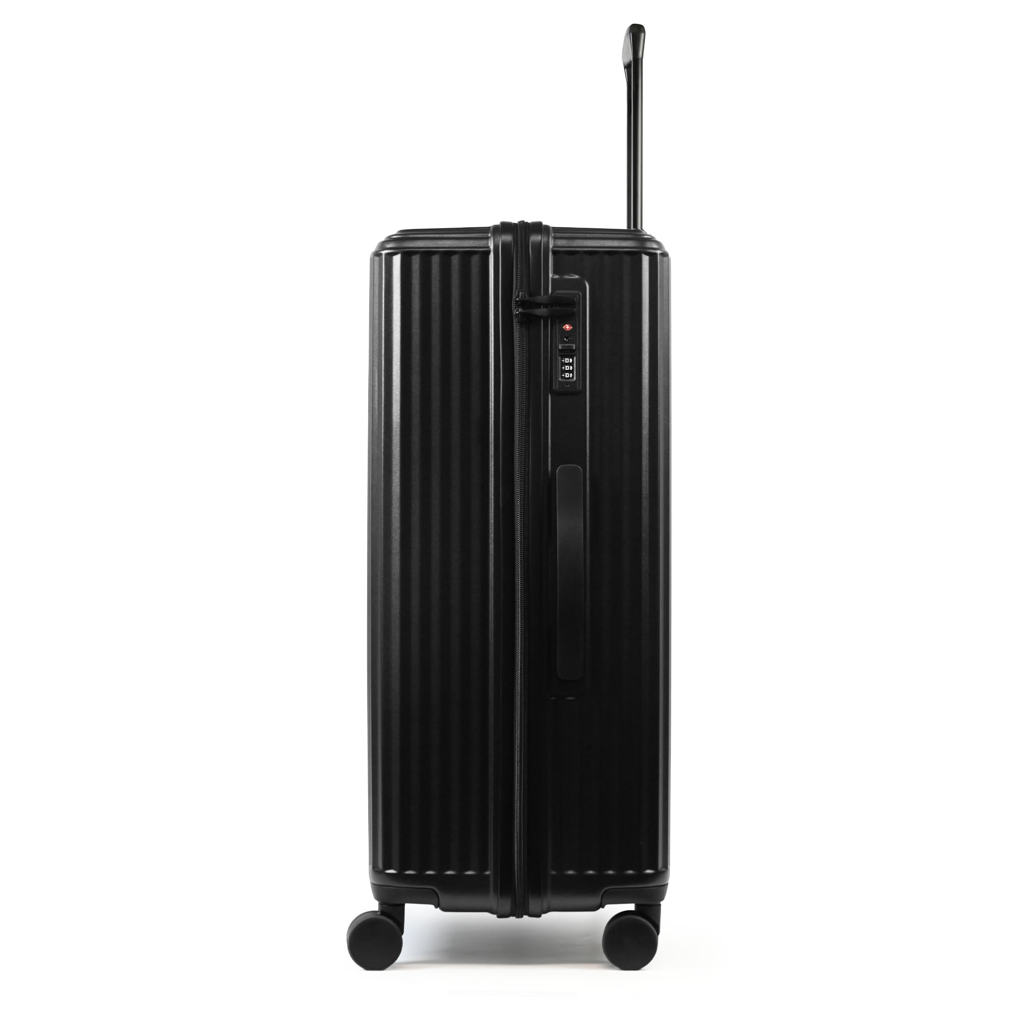 Lugg Airglide 28" Suitcase in Black