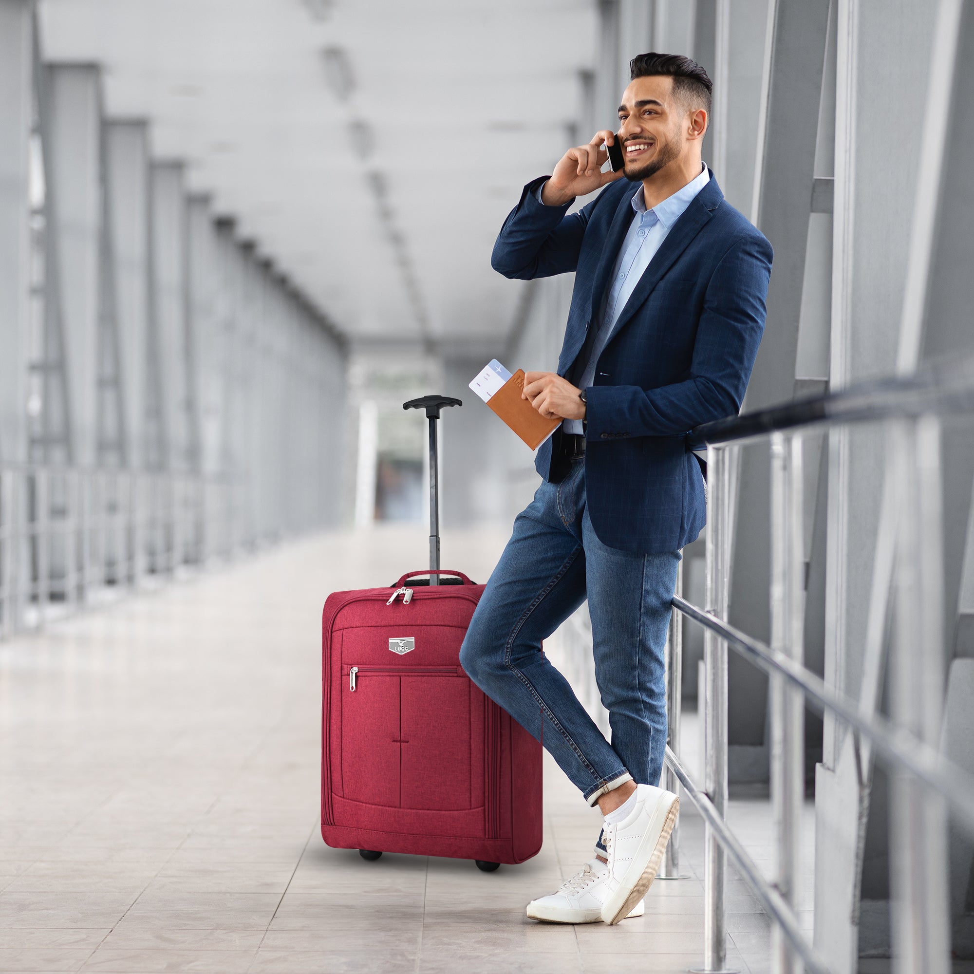 Cabin Approved Lightweight Travel Bag with Wheels - Red