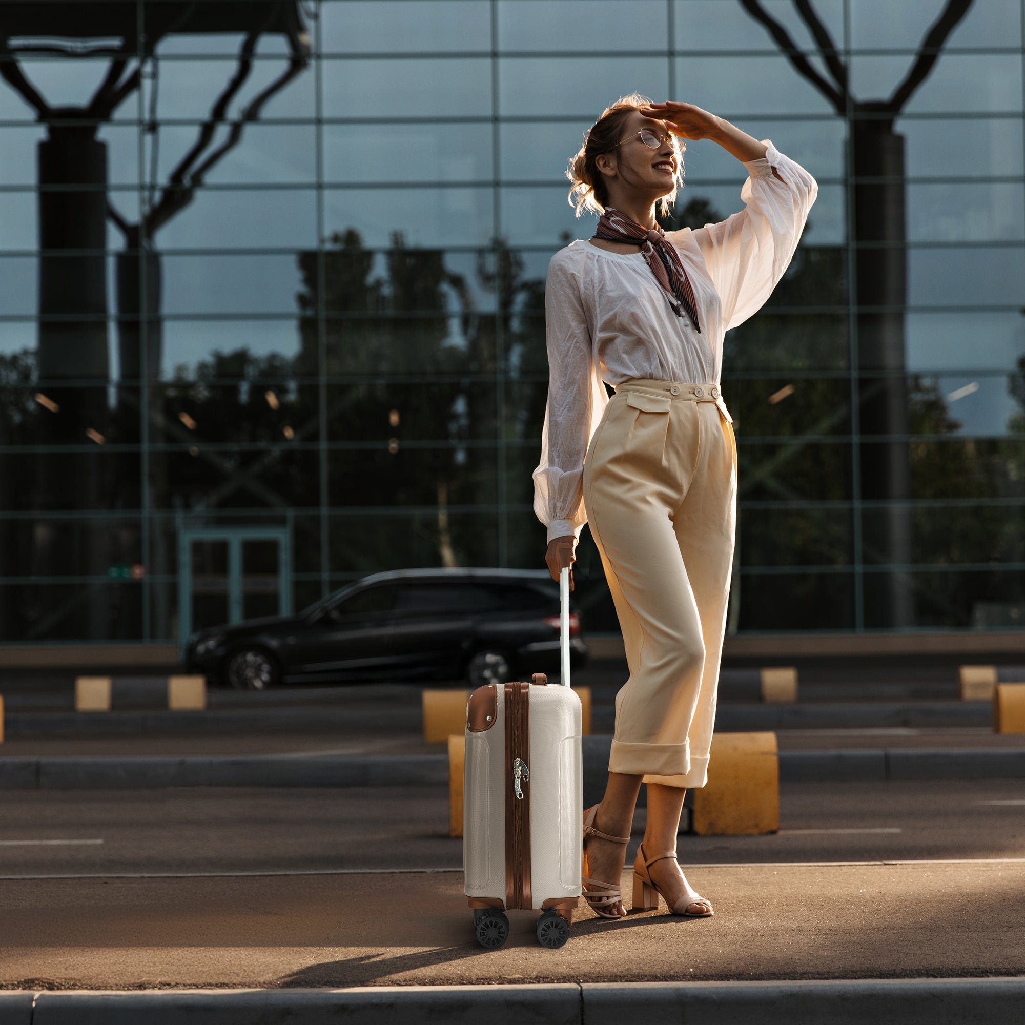 Skywander 15" Underseat Suitcase in Cream & Brown