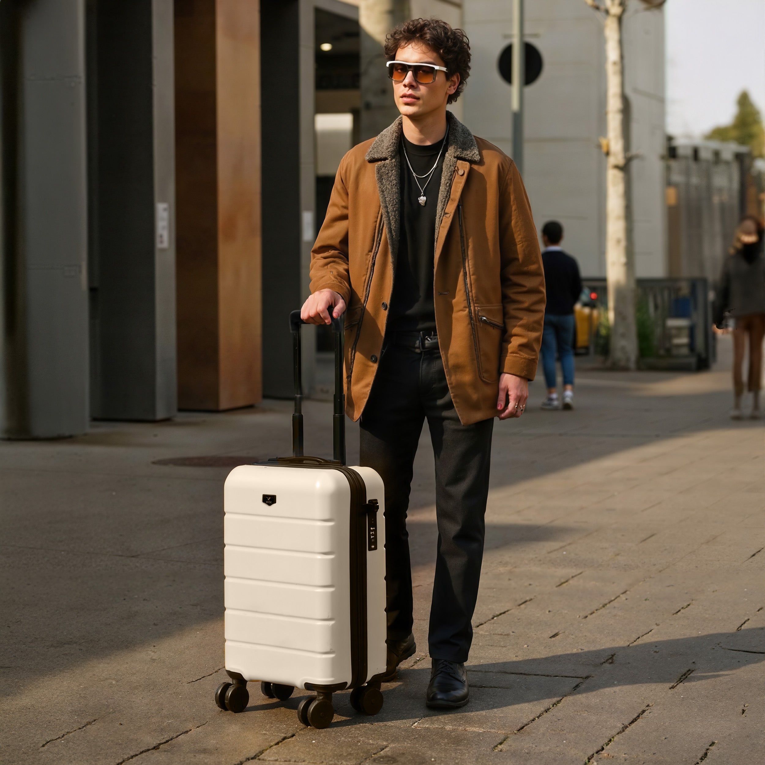 Lugg Flex 20" Cabin Suitcase in Beige