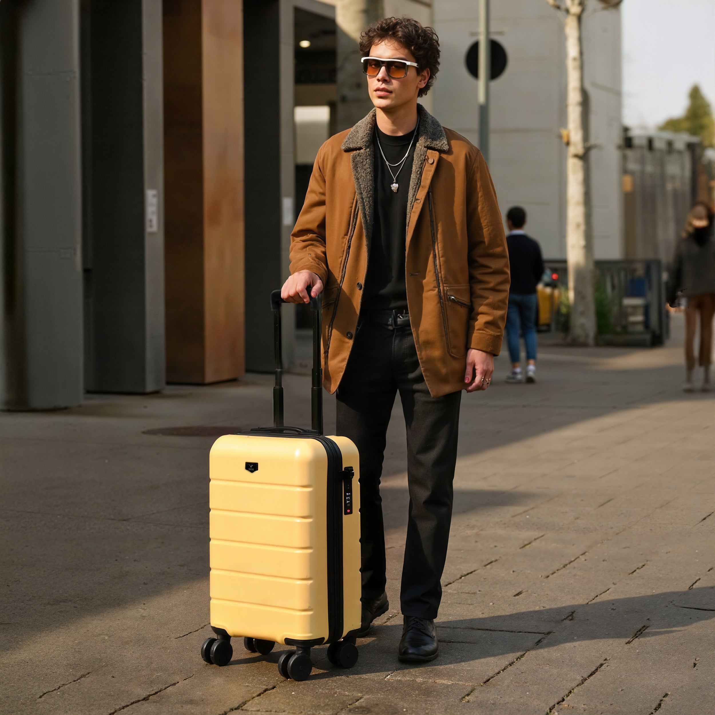 Lugg Flex 20" Cabin Suitcase in Lemon Chiffon