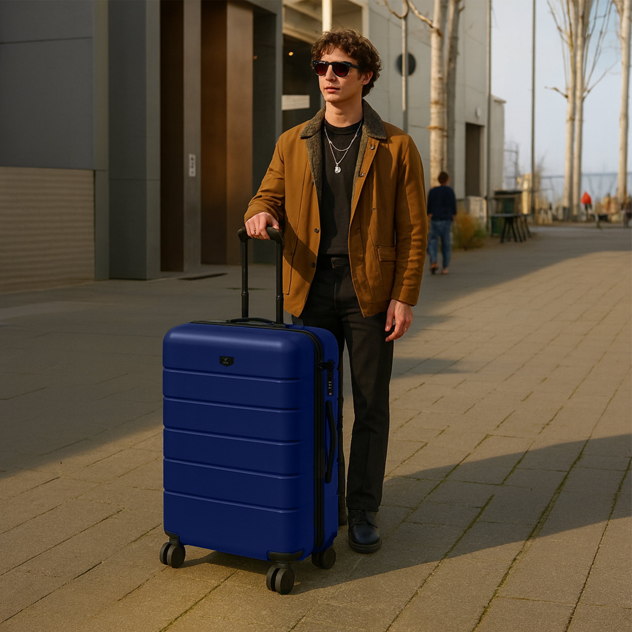 Lugg Flex 28" Suitcase in Navy Blue