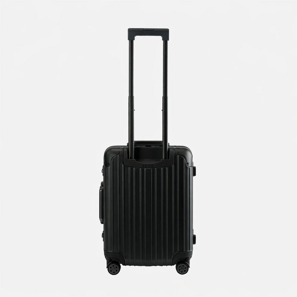 Oasis 28" Large Suitcase - 77 × 53 × 33cm in Black