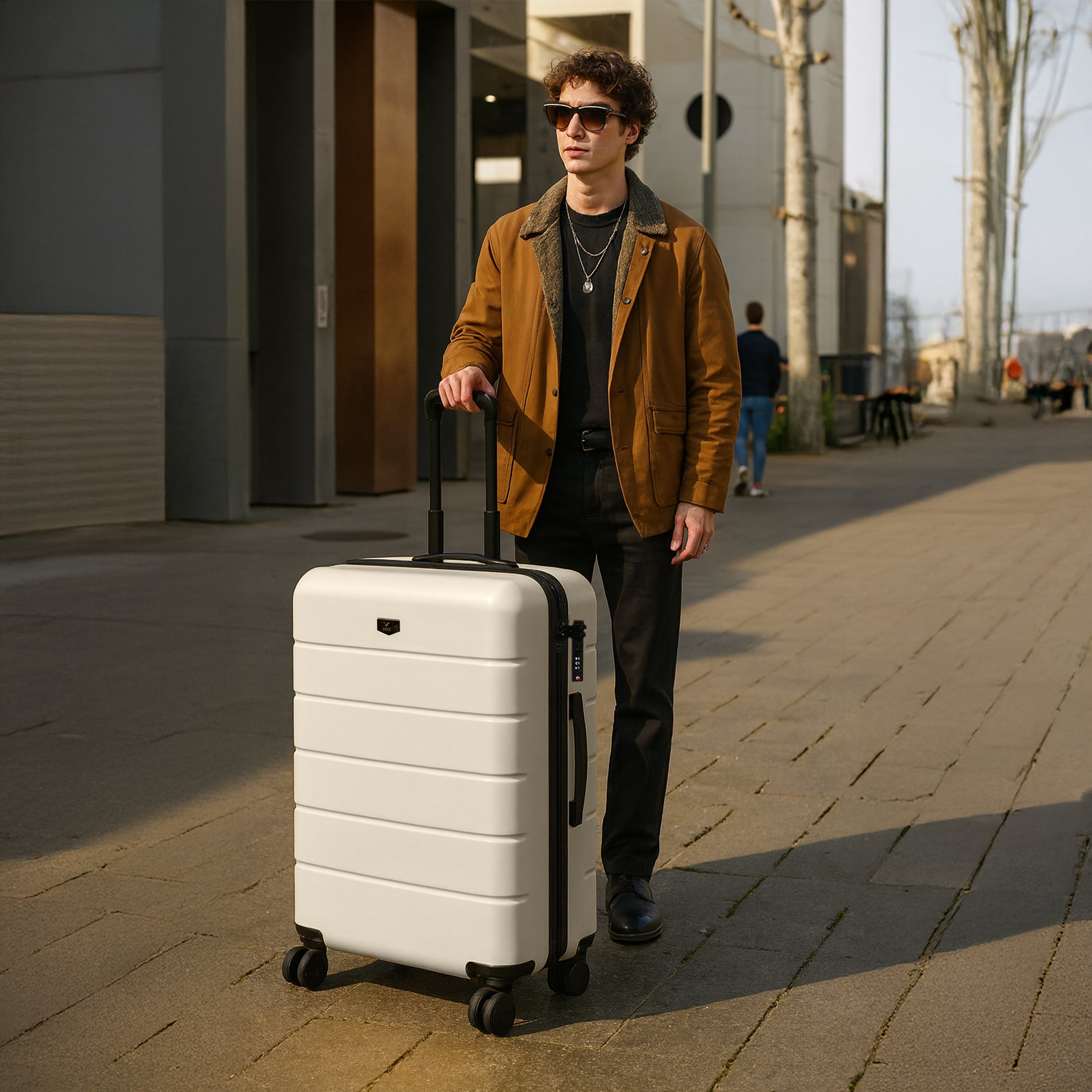 Lugg Flex 28" Suitcase in Beige