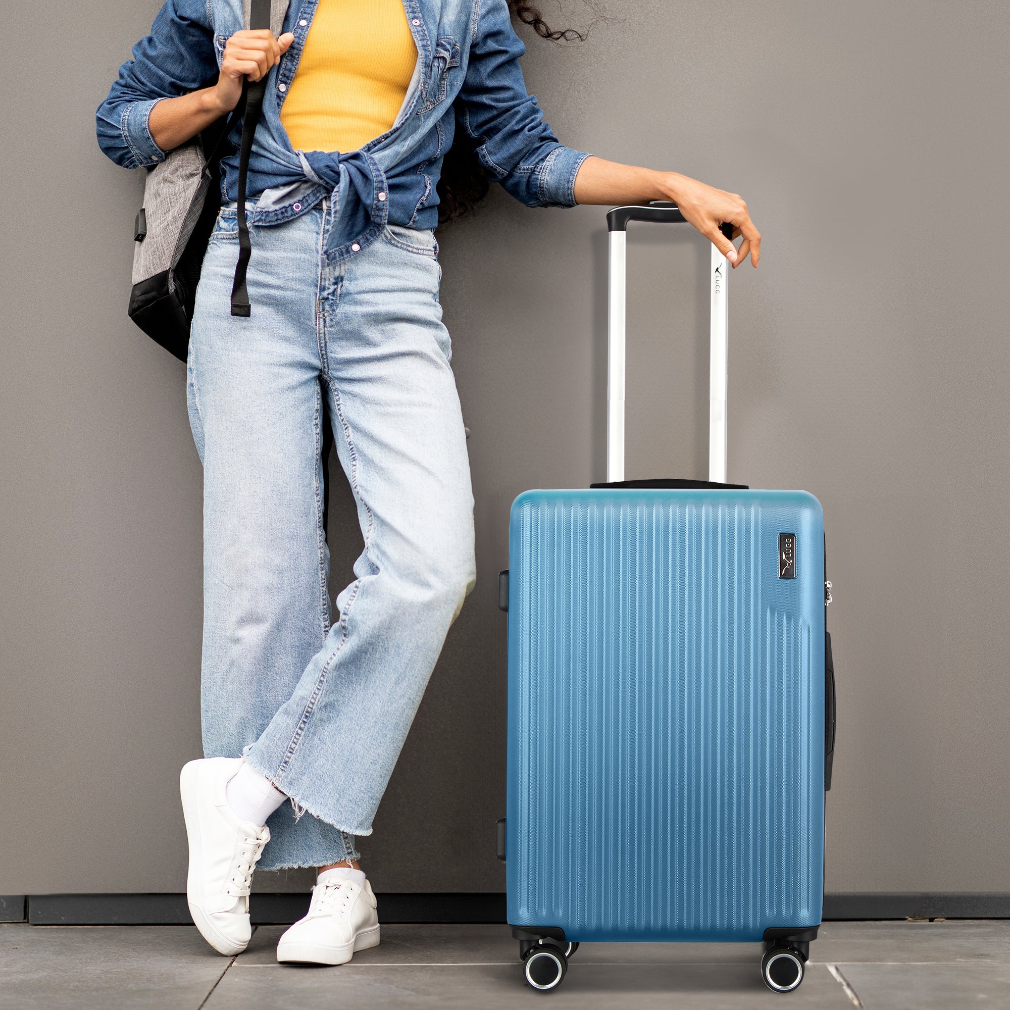 20" Vacay Cabin Suitcase - Light Blue